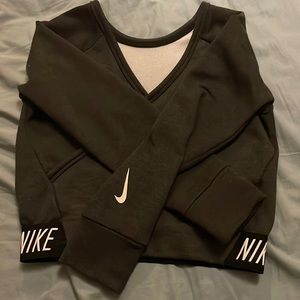 Nike Crop Top